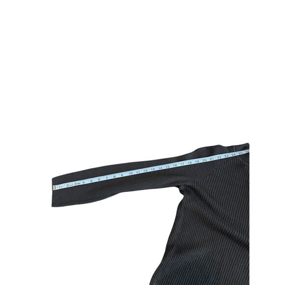 St. John Black Basic Ribbed Mock Neck Stretch Knit Long Sleeve Shirt Size Medium - Picture 9 of 9